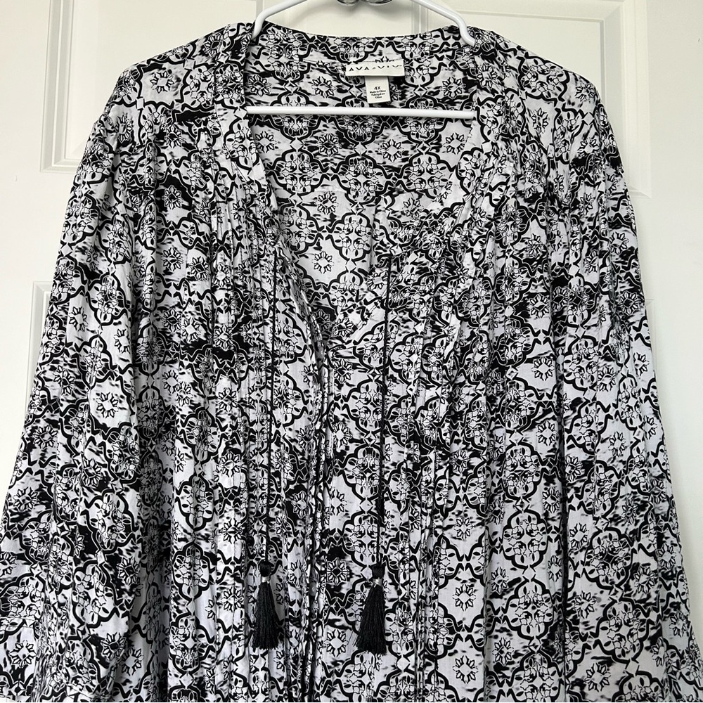 Ava & Viv Covered Button Black and White‎ Patterned Blouse 3/4 Sleeve - Picture 4 of 8